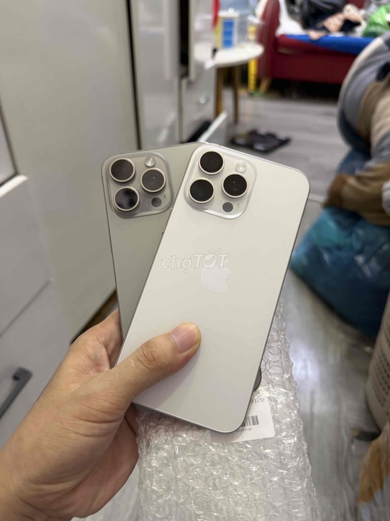 Apple iPhone 15 Pro Max 256GB Đủ màu. Mua bán Điện thoại tại Quận Hải Châu Đà Nẵng được đăng bởi Hoàng Táo 273 Nguyễn Hoàng Đà Nẵng hình 1