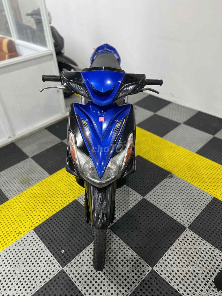 Yamaha Luvias biển SG dàn áo liền lạc, máy bao êm