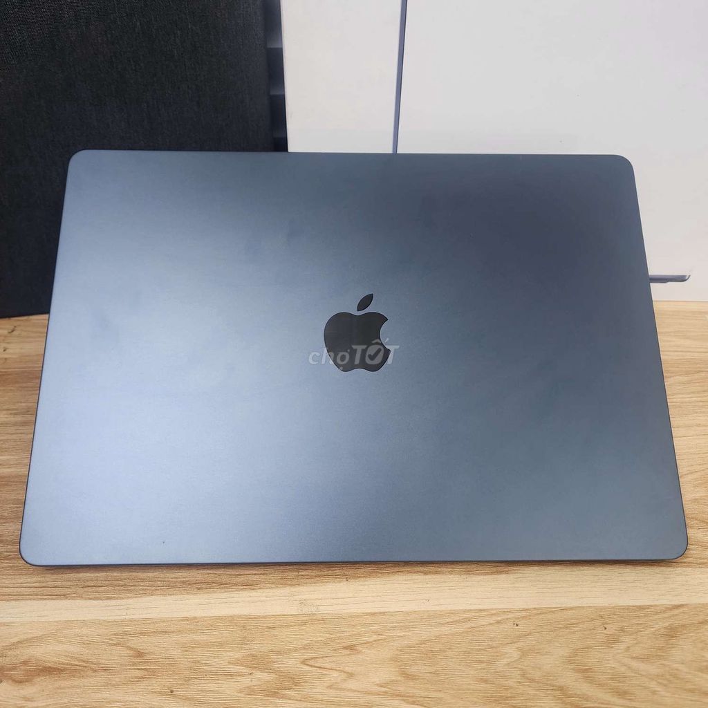 macbok Air 15in m3/16/512 midnghit fbox. Mua bán Laptop tại Quận Ba Đình Hà Nội được đăng bởi Minh Trang hình 1