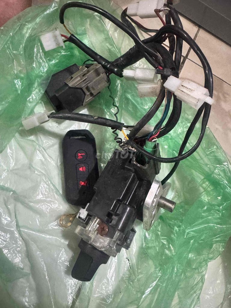 khóa smartkey cho sh ý, Exciter.... Mua bán Phụ tùng xe tại Quận Nam Từ Liêm Hà Nội được đăng bởi Minh Thanh hình 2