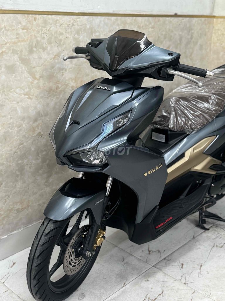 AB 160 ABS đời 2024 màu xám mới 95% 43AE-023.64. Mua bán Xe máy tại Quận Sơn Trà Đà Nẵng được đăng bởi Minh Dũng bán trả góp 136 vân đồn  hình 2