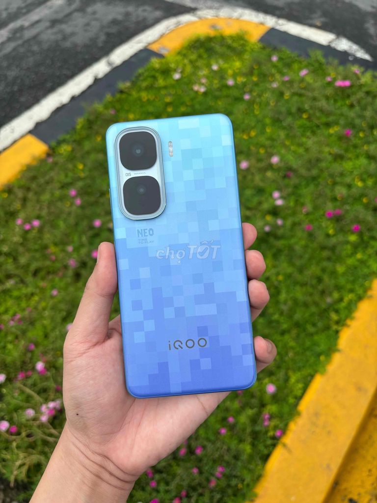 Vivo iQOO Neo10 Pro Plus 256GB Xanh 98%.. Mua bán Điện thoại tại Thành phố Mỹ Tho Tiền Giang được đăng bởi Phước Lộc Mobile Mỹ Tho hình 1