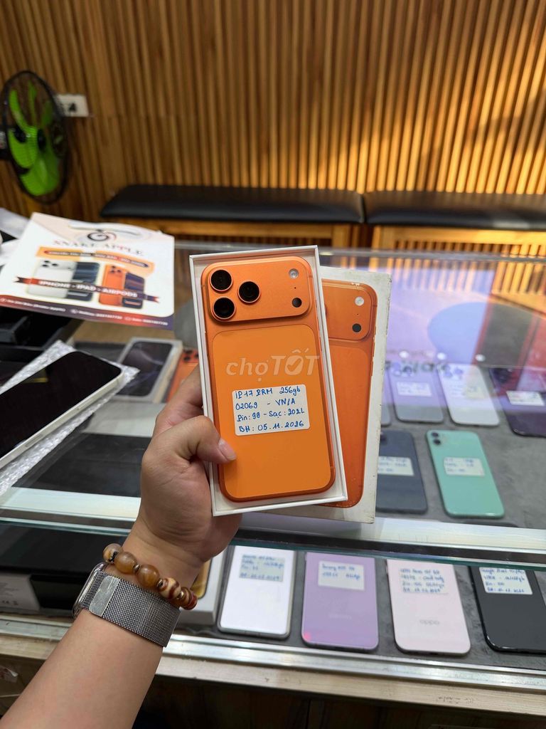 iPhone 17 Pro Max 256GB Cam Việt Nam 99%. Mua bán Điện thoại tại Quận Gò Vấp Tp Hồ Chí Minh được đăng bởi Võ Chí Bảo hình 1