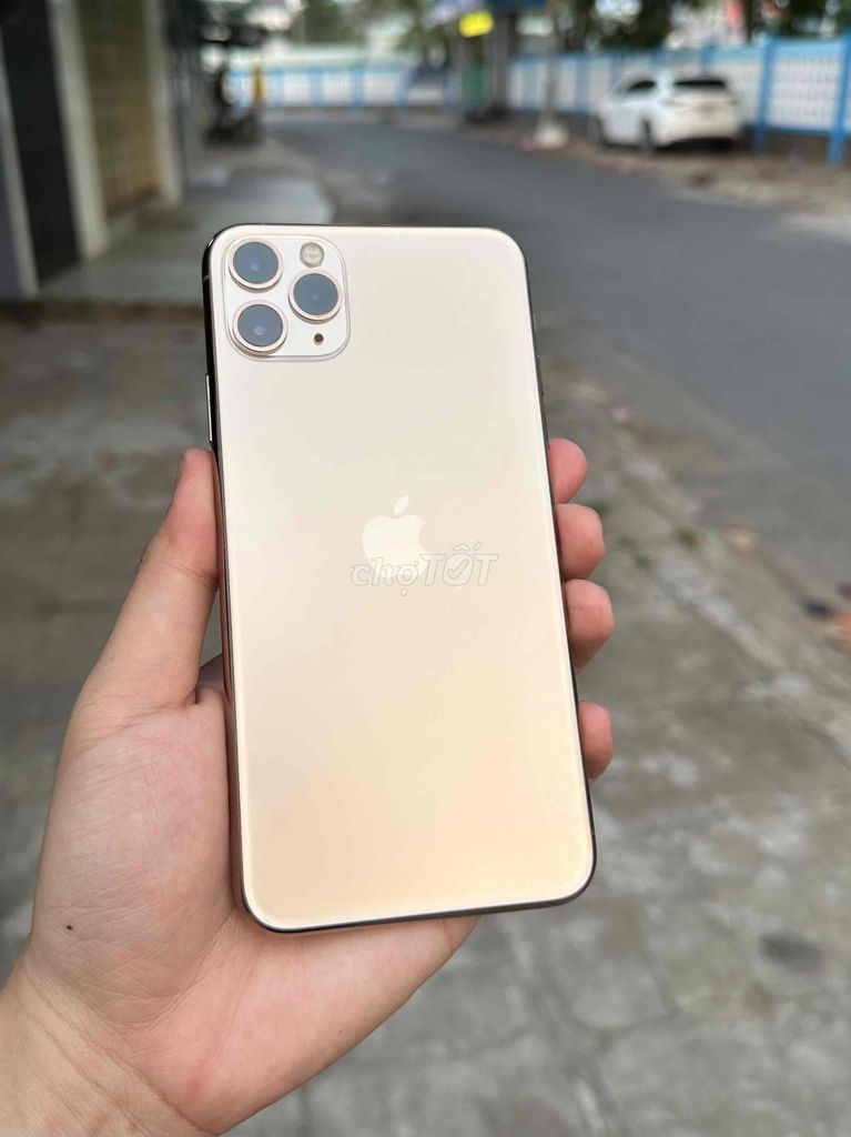 📱 iPhone 11 ProMax 64 GB Gold.