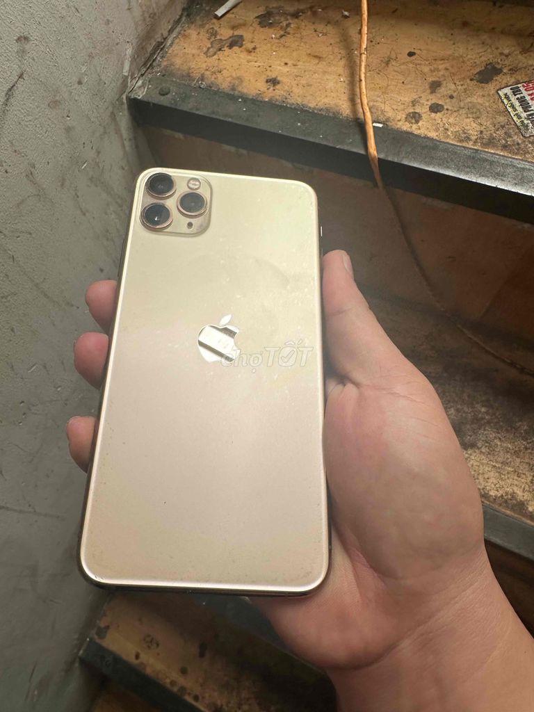 Apple iPhone 11 Pro Max 256GB Vàng. Mua bán Điện thoại tại Thành phố Thủ Đức Tp Hồ Chí Minh được đăng bởi Cao thế dưỡng  hình 1