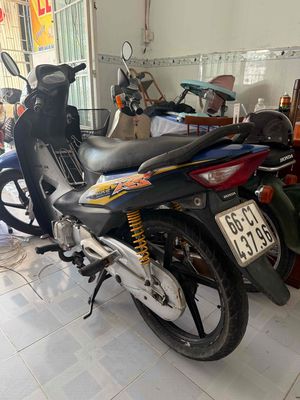 HONDA WAVE RS 100cc. mặt nạ 2 tầng. cục máy zin. Mua bán Xe máy tại Thành phố Vĩnh Long Vĩnh Long được đăng bởi Lê Công