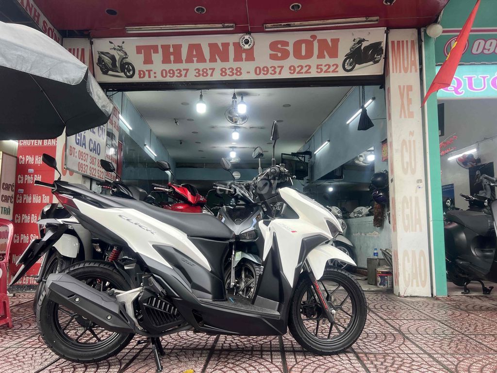 mới về click (thái)trắng tuyết xe zin hết mới tin. Mua bán Xe máy tại Quận Phú Nhuận Tp Hồ Chí Minh được đăng bởi CuBi Thanh Sơn hình 4