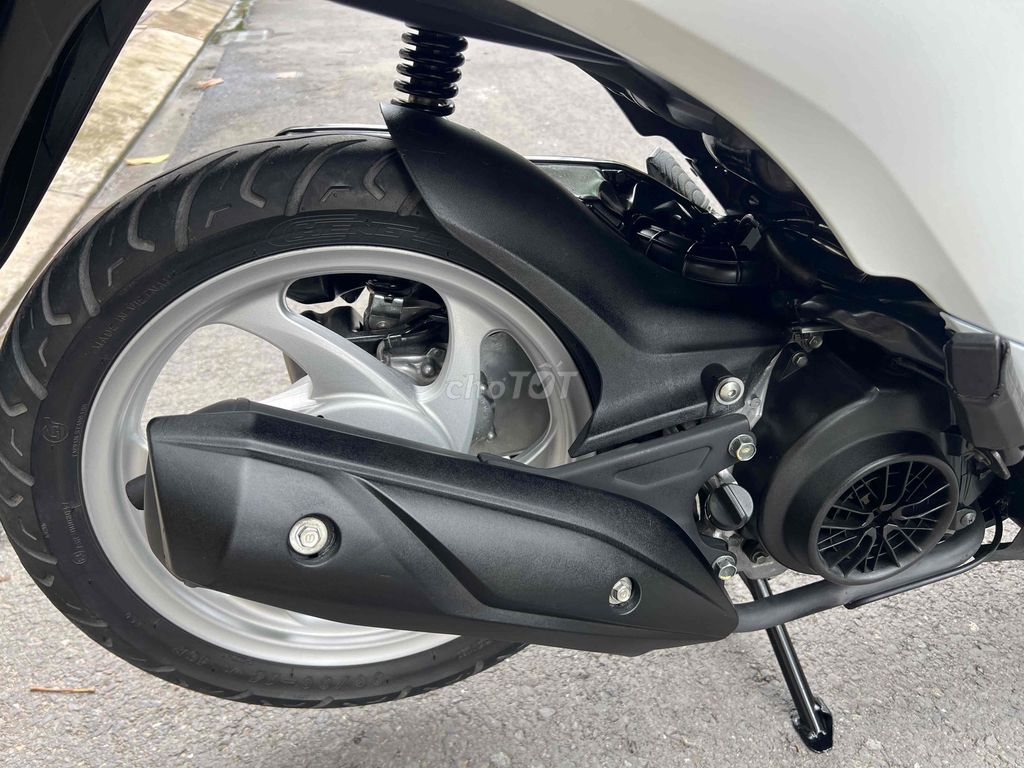 Honda Vision 2017 Trắng Nâu. Mua bán Xe máy tại Quận Ô Môn Cần Thơ được đăng bởi Huỳnh Thắng hình 15