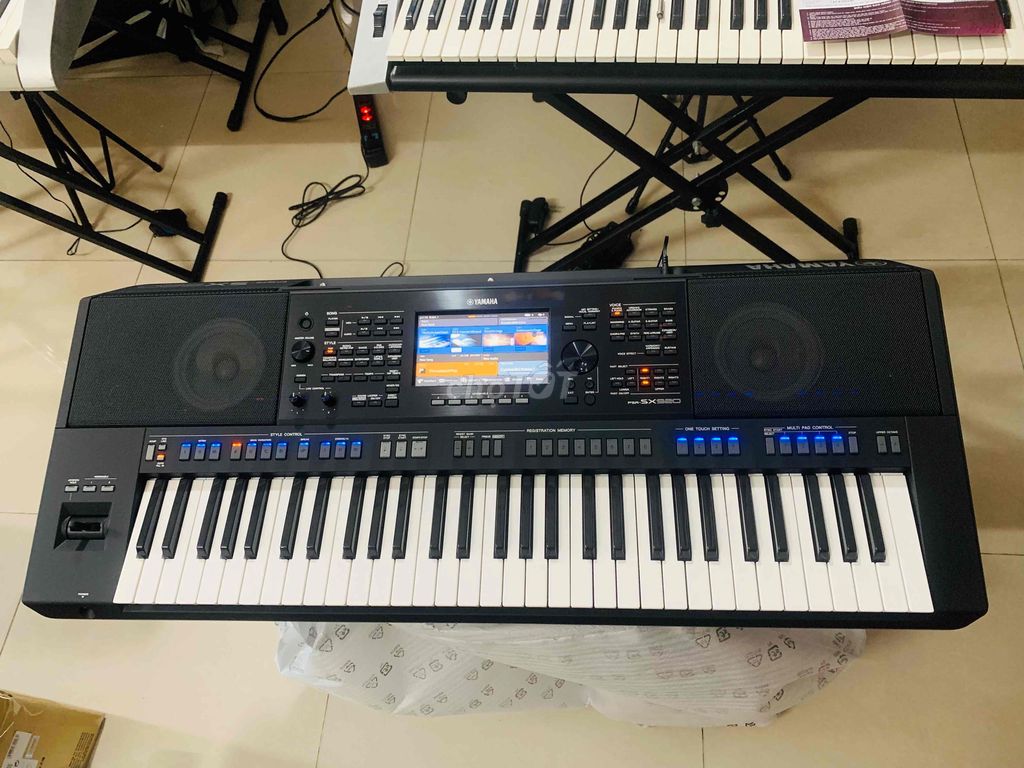 Đàn Organ Yamaha PSR SX920 Mới 100%