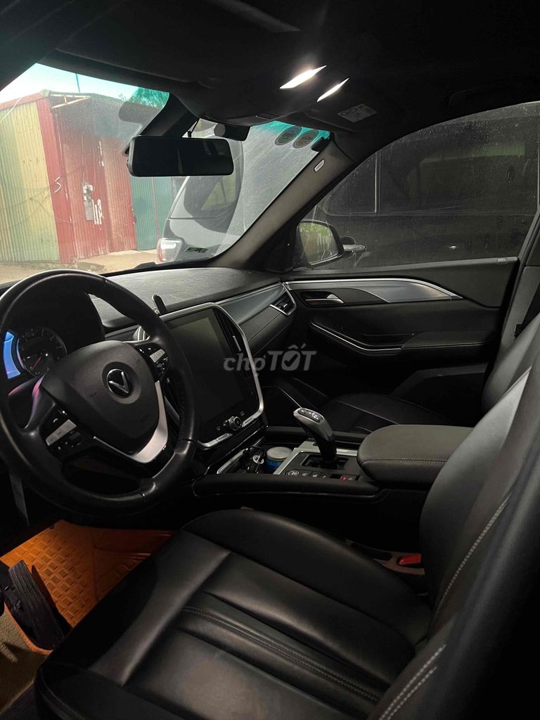 VinFast Lux SA2.0 2021 Premium 2.0 AT - 55000 km. Mua bán Ô tô tại Quận Hoàng Mai Hà Nội được đăng bởi Thucphamsachdaikim hình 1