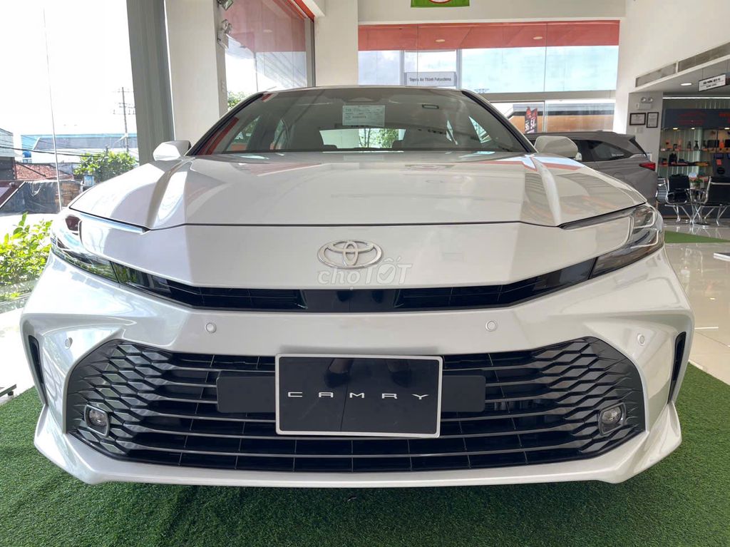 Toyota Camry 2025 2.5HEV MID 2025 giá 1.310 triệu. Mua bán Ô tô tại Huyện Bình Chánh Tp Hồ Chí Minh được đăng bởi TRANGTRAN TOYOTA AN THÀNH hình 1