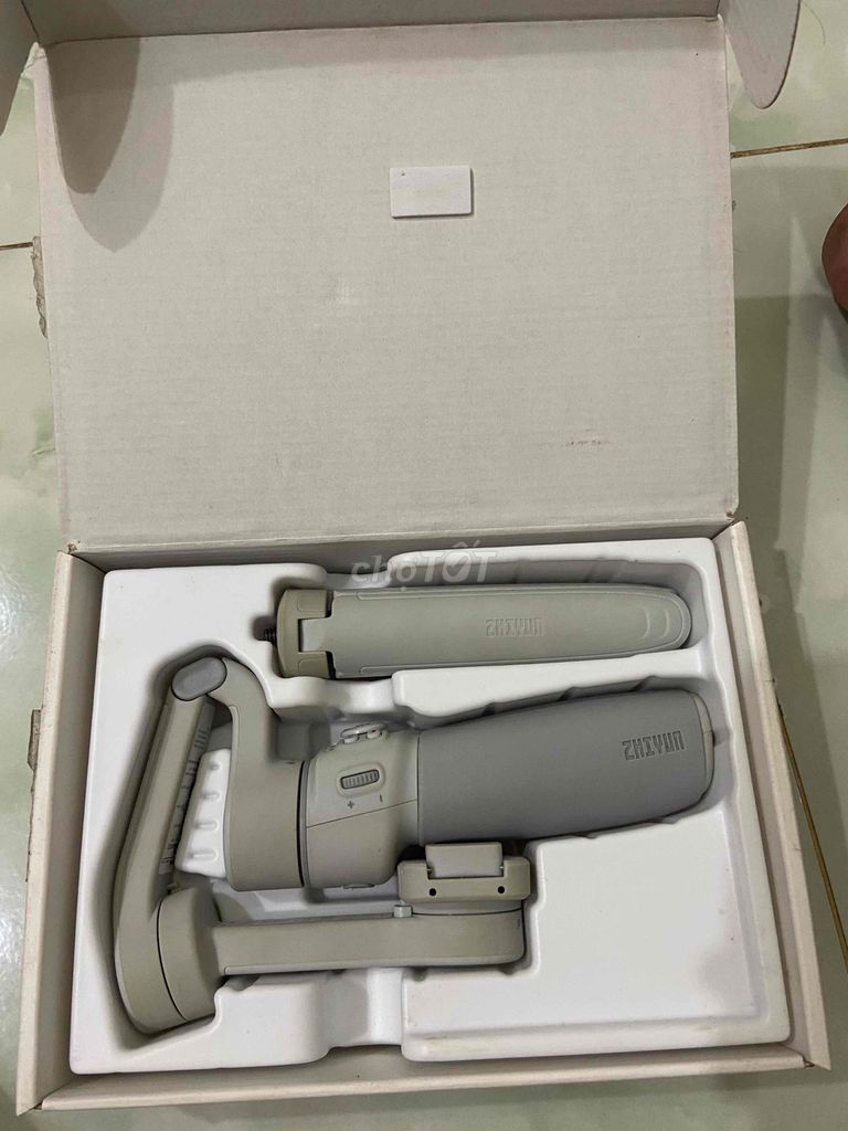 Gimbal Zhiyun Smooth Q4 Xám. Mua bán Máy ảnh, Máy quay tại Thành phố Thủ Đức Tp Hồ Chí Minh được đăng bởi Đồ Công Nghệ  hình 1
