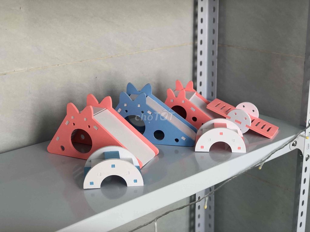 Đồ chơi Hamster gỗ ván ép. Mua bán Phụ kiện, Thức ăn, Dịch vụ tại Quận Cái Răng Cần Thơ được đăng bởi Hammie Heamster hình 1