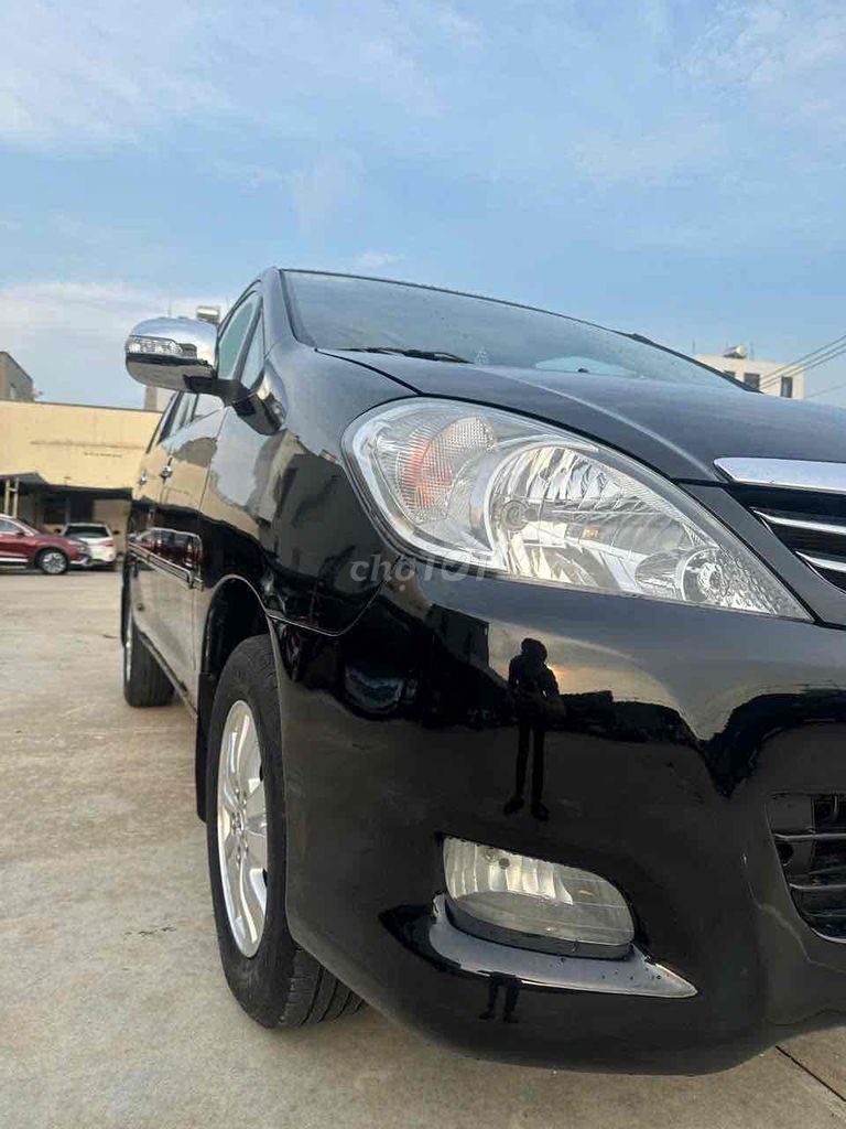 innova bản V tự động đời 2010. Mua bán Ô tô tại Quận Bình Tân Tp Hồ Chí Minh được đăng bởi Nguyễn Tấn Nghiêm hình 5