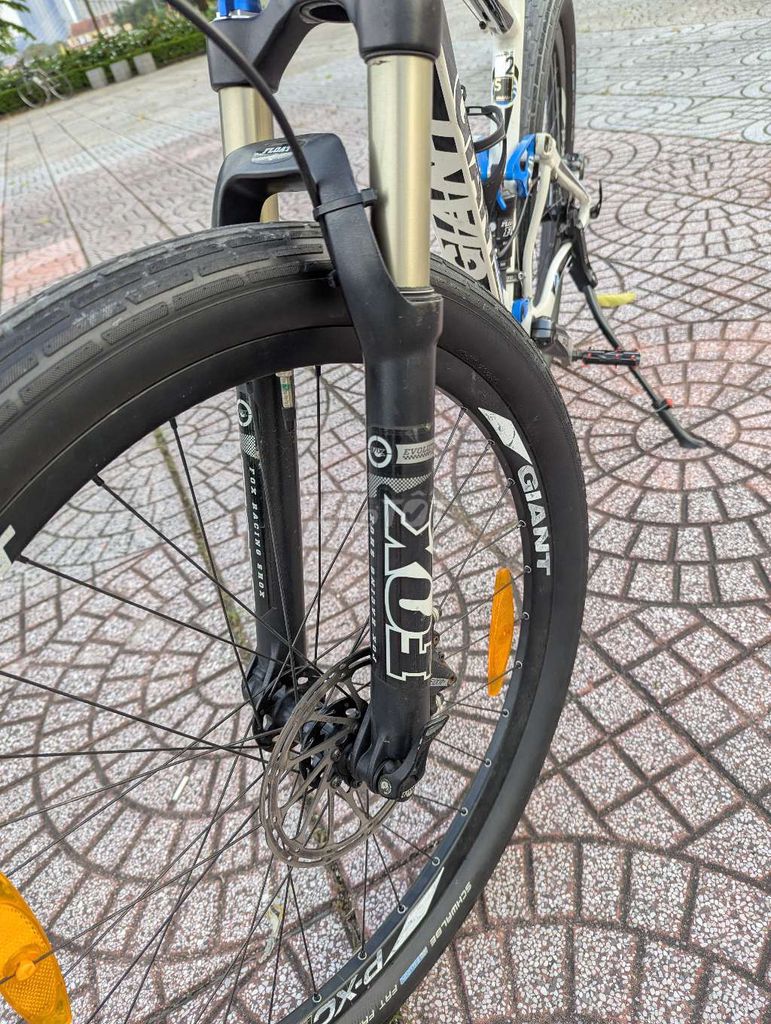 Xe đạp địa hình Giant Anthem 4.0. Mua bán Xe đạp tại Quận Tân Bình Tp Hồ Chí Minh được đăng bởi Thanh 65 hình 1