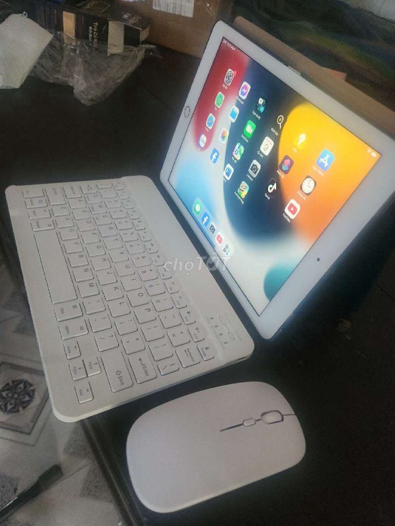 Apple iPad Air 2 Trắng Đã sử dụng. Mua bán Máy tính bảng tại Huyện Phú Giáo Bình Dương được đăng bởi Dinh hình 1