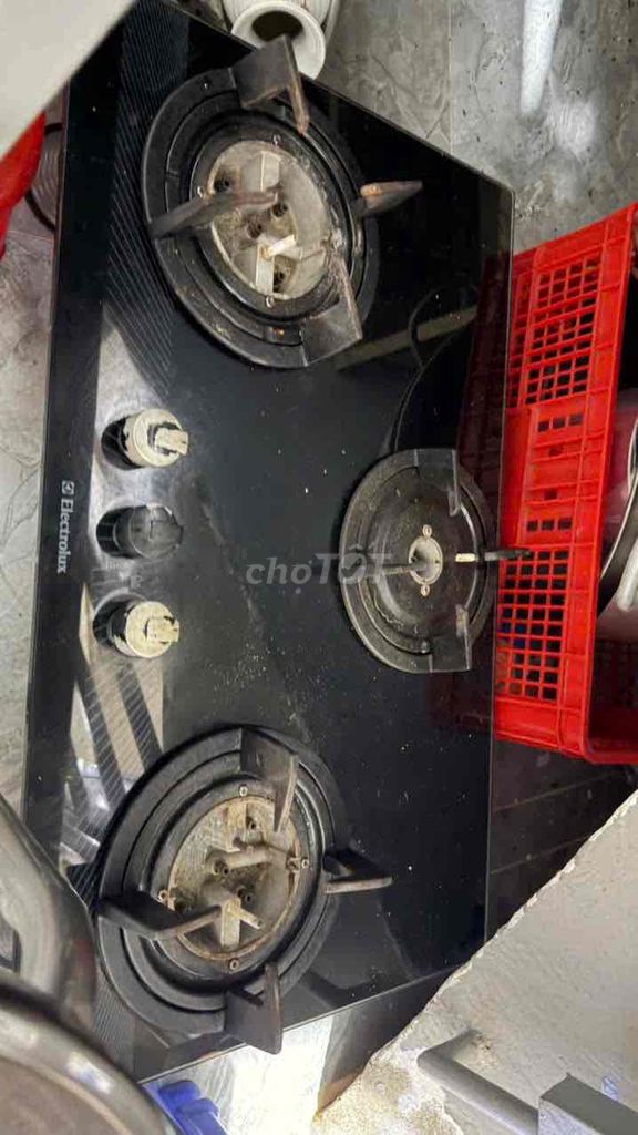 Bếp ga Electrolux mặt kính cường lực Đen. Mua bán Bếp, lò, đồ điện nhà bếp tại Quận 12 Tp Hồ Chí Minh được đăng bởi Tan Nguyen Dat 92 hình 1