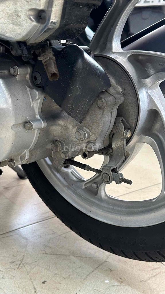 Honda Viosn 2019.Khoá Makey.Xe đẹp.máy zin êm.BSTP. Mua bán Xe máy tại Quận 6 Tp Hồ Chí Minh được đăng bởi Cửa Hàng Xe Máy Hoà Bùi hình 4