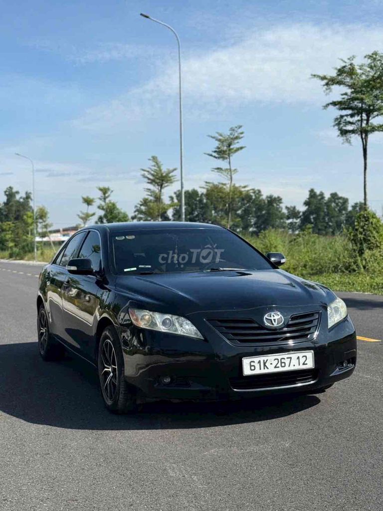 Toyota Camry 2007 LE 2.4 - 120. Mua bán Ô tô tại Thị xã Bến Cát Bình Dương được đăng bởi Thành Vinh hình 1