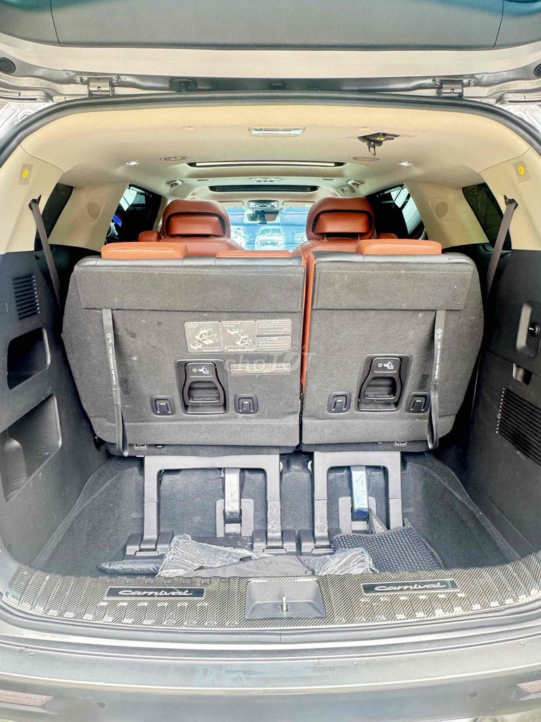 Kia Carnival 2022 Signature Xám 40.000 km. Mua bán Ô tô tại Quận Phú Nhuận Tp Hồ Chí Minh được đăng bởi Nghĩa Trần hình 21