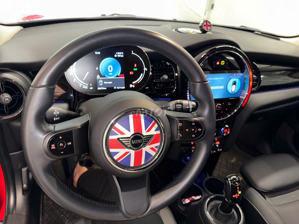 Xe MINI One 2022 gia đình đi cần bán, đi ít 8700km. Mua bán Ô tô tại Quận Hoàng Mai Hà Nội được đăng bởi Nguyễn Hưng hình 7