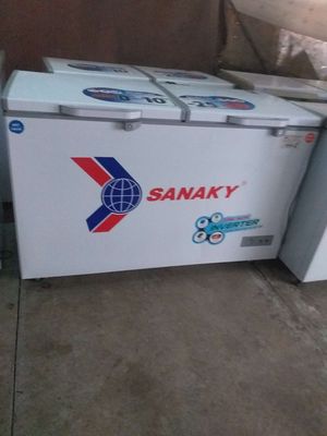 Tủ đông mát Sanaky 400 lít nguyên zin mới 95%