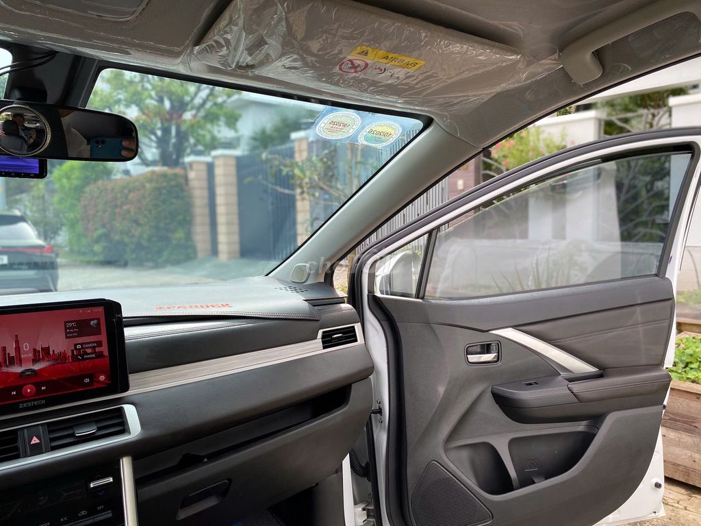 Mitsubishi Xpander 2024 Premium Trắng-Full đồ chơi. Mua bán Ô tô tại Thành phố Thủ Đức Tp Hồ Chí Minh được đăng bởi Thinh hình 12