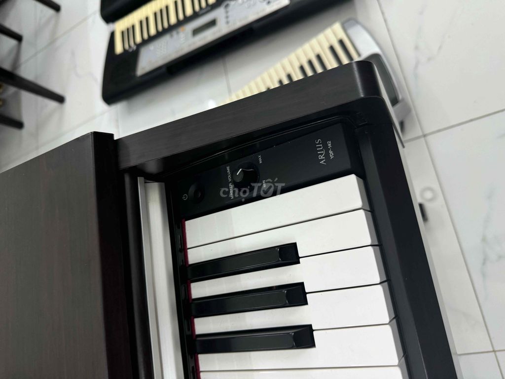 piano yamaha Ydp142 zin bao ship