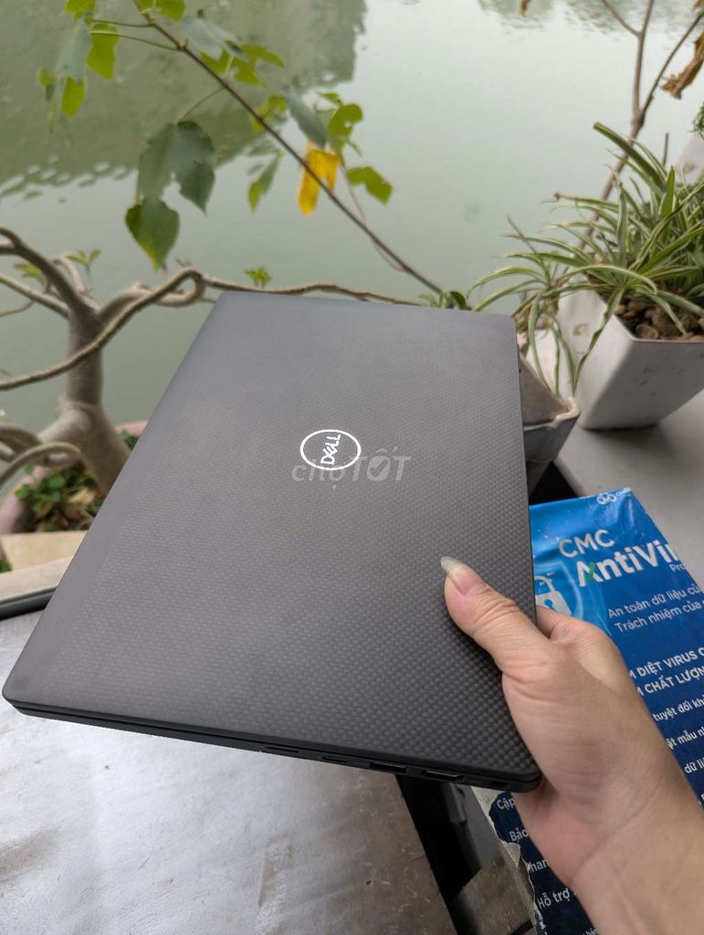 Dell Latitude 7320 Đen Mỏng nhẹ. Mua bán Laptop tại Quận Long Biên Hà Nội được đăng bởi Dũng Tùng hình 1