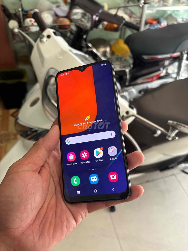 Samsung A50 4GB/64GB OLED vân tay trong màn. Mua bán Điện thoại tại Thành phố Biên Hòa Đồng Nai được đăng bởi LUCAS 6868 hình 1