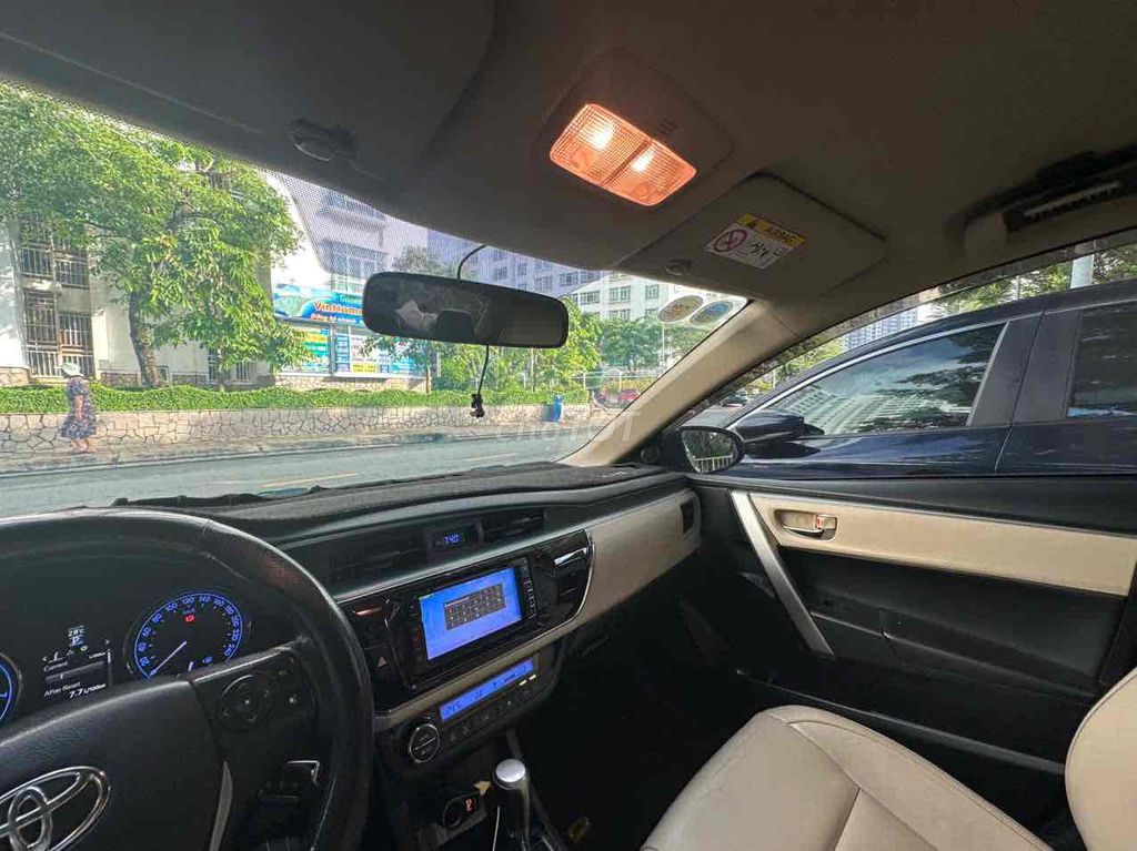 Toyota Corolla Altis 2017 1.8G AT - 112000 km. Mua bán Ô tô tại Quận 7 Tp Hồ Chí Minh được đăng bởi Nguyen Thi thu Phuong hình 7