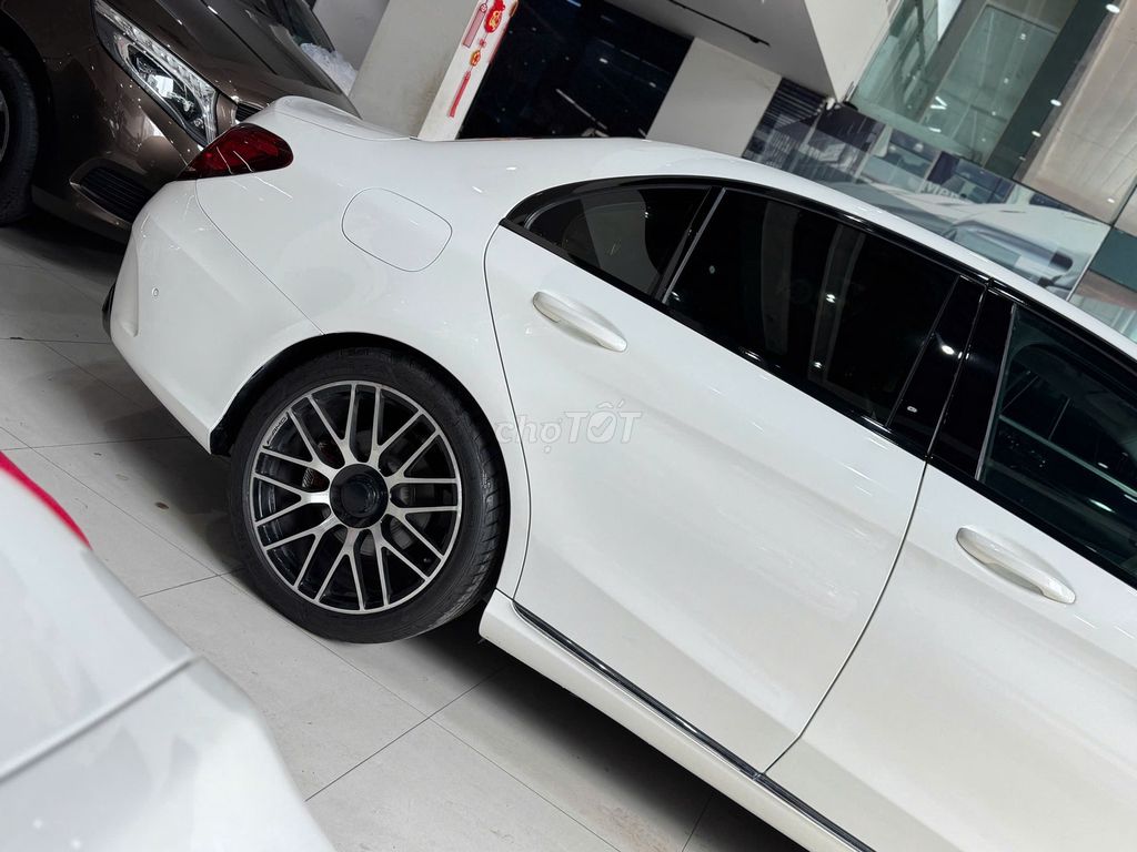 Mercedes-Benz C200 2015 Up Full C300 2021. Mua bán Ô tô tại Quận Thanh Xuân Hà Nội được đăng bởi Nguyễn Tuấn Hoàng hình 3