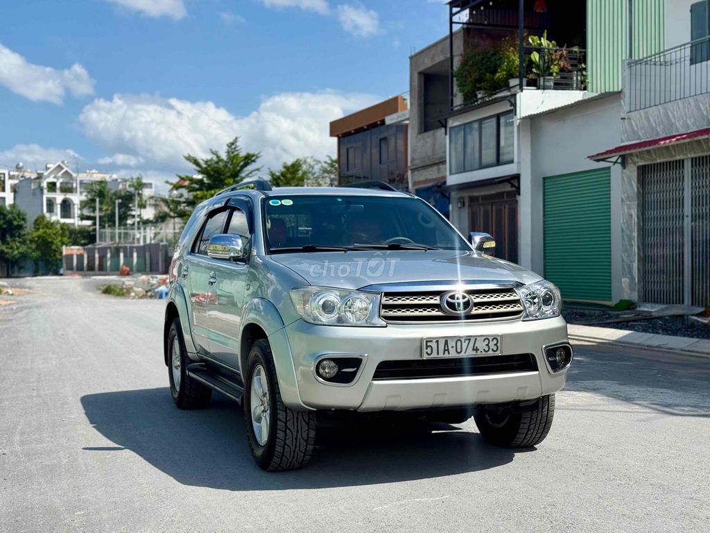 🆘🆘🆘FORTUNER 2.5G 10/2011 Số Sàn XE ĐẸP ZIN 99%. Mua bán Ô tô tại Quận Bình Tân Tp Hồ Chí Minh được đăng bởi Ôtô Nhiệm Nguyễn hình 2