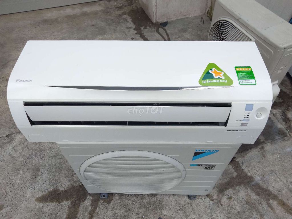 Máy lạnh daikin 1.5 ngựa.máy tiết kiệm điện