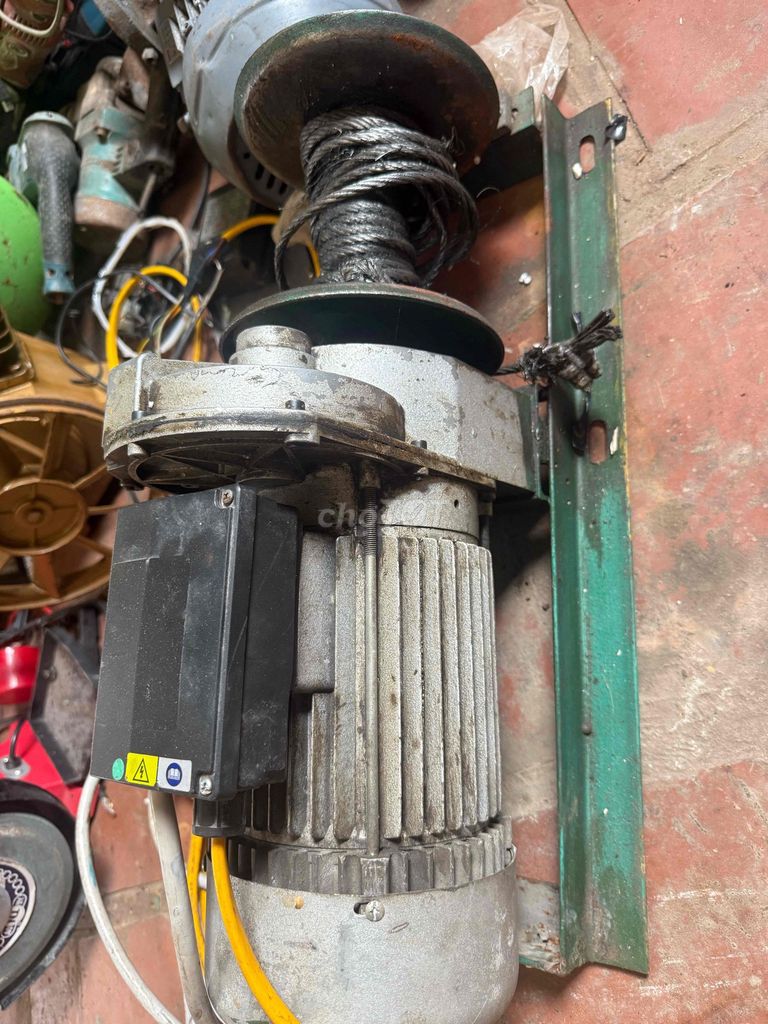 Tời điện 1.2 tấn Đồng zin đẹp. Mua bán Đồ chuyên dụng, Giống nuôi trồng tại Huyện Mê Linh Hà Nội được đăng bởi Nguyễn thắng hình 1