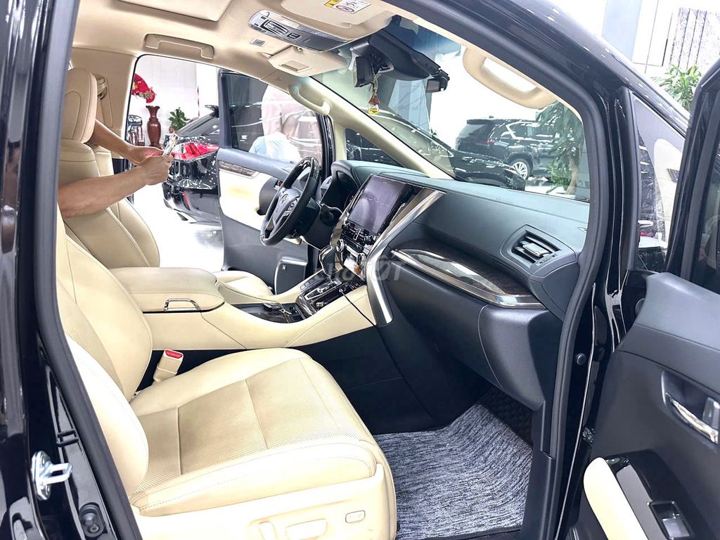 Toyota Alphard Executive Lounge Sản Xuất 2022. Mua bán Ô tô tại Quận Bắc Từ Liêm Hà Nội được đăng bởi Viet Auto hình 5