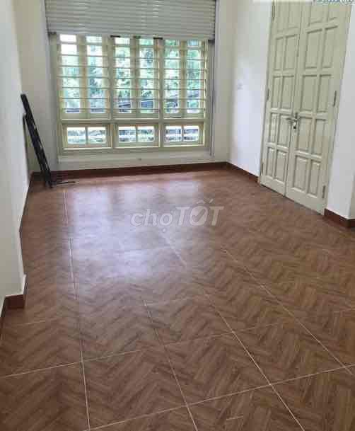 Tin Thật. Đất Mặt Phố Đông Quan, nở hậu, 76m2, MT 5.6m, 20.5 tỷ