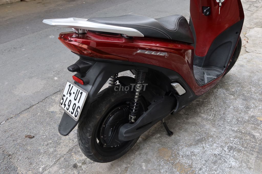 Xe máy điện VinFast Feliz 2022 Đỏ. Mua bán Xe điện tại Quận Tân Bình Tp Hồ Chí Minh được đăng bởi EVBATTERY hình 5