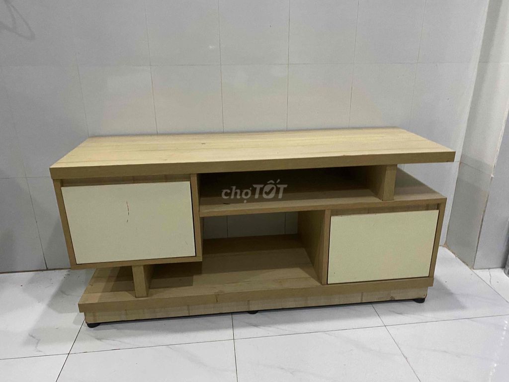 Kệ tivi Gỗ Hiện đại Vàng kem 1.2m. Mua bán Tủ, kệ gia đình tại Quận 12 Tp Hồ Chí Minh được đăng bởi Ms Ngân hình 1