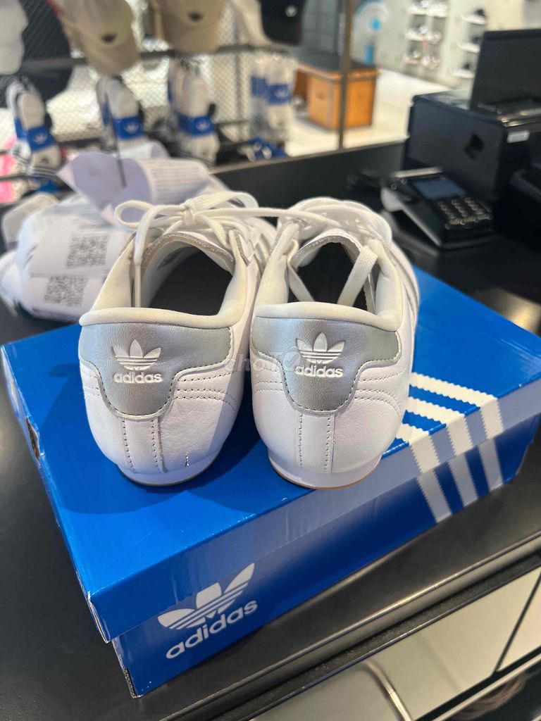 Giày Taekwondo Adidas Trắng 4.5 (37 VN) cũ. Mua bán Giày dép tại Thành phố Đà Lạt Lâm Đồng được đăng bởi Phan Văn Quốc Bình hình 1
