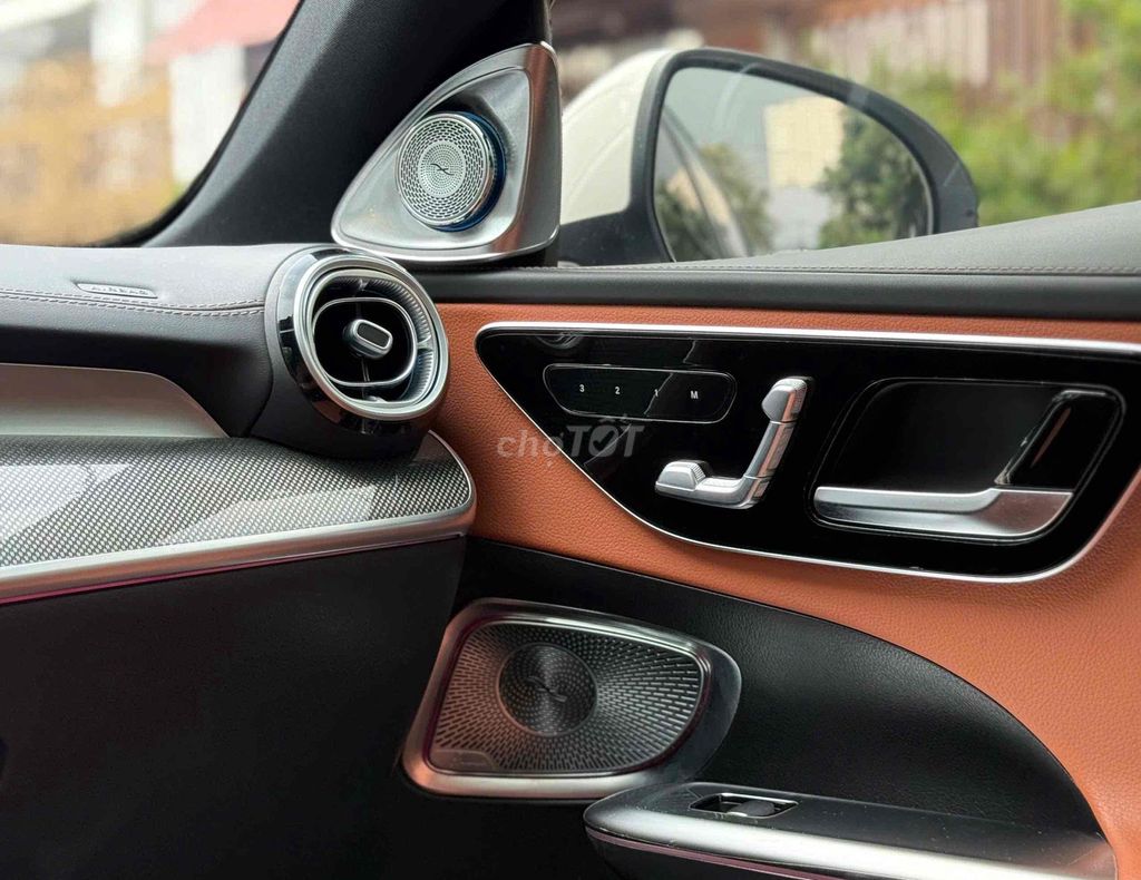 Mercedes Benz C300 AMG bản nhập khẩu 2022. Mua bán Ô tô tại Quận 8 Tp Hồ Chí Minh được đăng bởi Khoa nguyễn hình 8