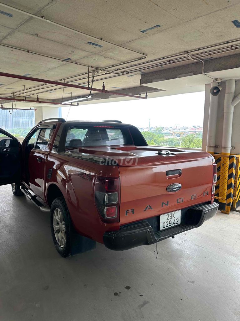 Ford Ranger Wildtrak 2015 4x4 3.2AT Красный
