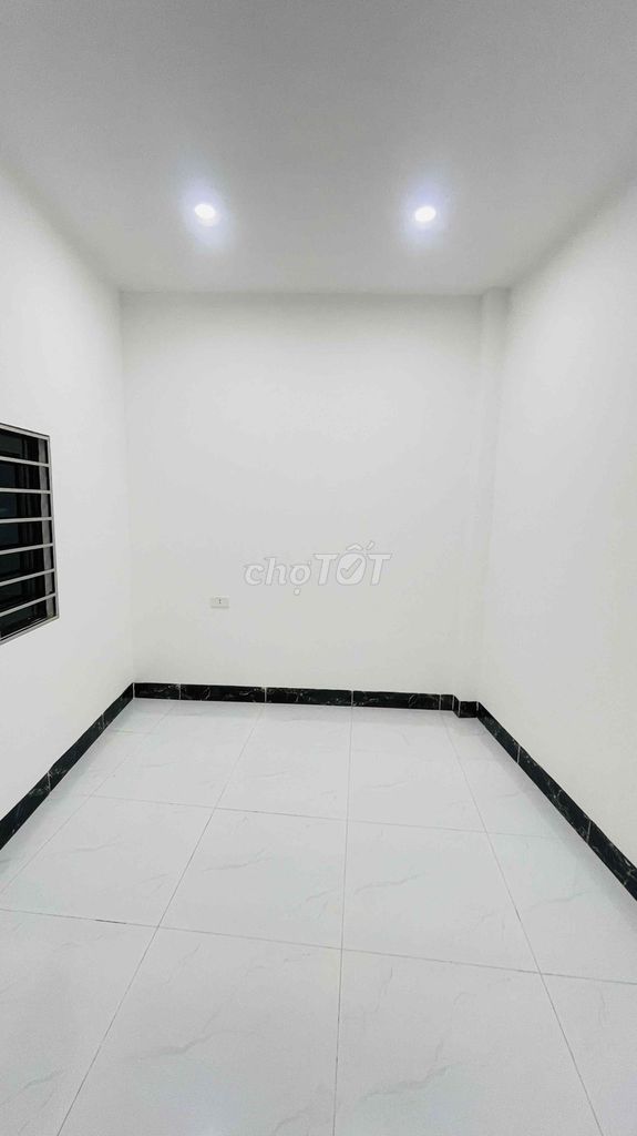 Bán ngôi nhà mới 3 tầng, diện tích 32m2 sẵn full đồ nội thất giường tủ. Mua bán nhà ở tại Huyện Chương Mỹ Hà Nội được đăng bởi Hồng hình 3