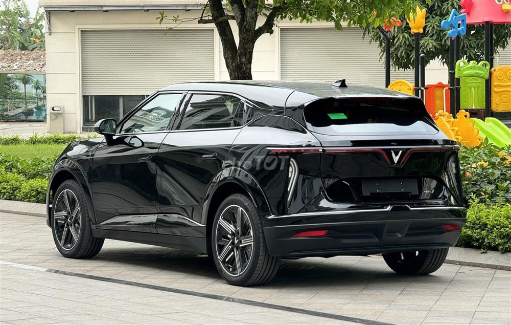 VinFast VF7 2025 giá lăn bánh chỉ từ 7xx triệu. Mua bán Ô tô tại Quận Hải Châu Đà Nẵng được đăng bởi Vinfast Đà Nẵng hình 5