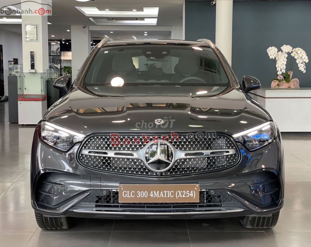 Xe Mercedes Benz GLC 300 4Matic 2025. Mua bán Ô tô tại Quận Đống Đa Hà Nội được đăng bởi Nguyễn Văn Hải hình 1