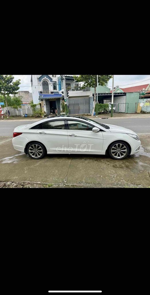 Hyundai Sonata 2010 2.0L AT - 90000 km. Mua bán Ô tô tại Huyện Xuyên Mộc Bà Rịa - Vũng Tàu được đăng bởi Nguyễn Anh Quốc hình 2