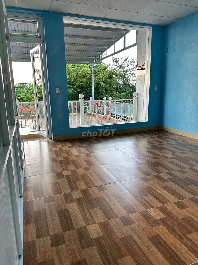 Clean two-storey house in the Nam Hoà Xuân villa area — photo 6