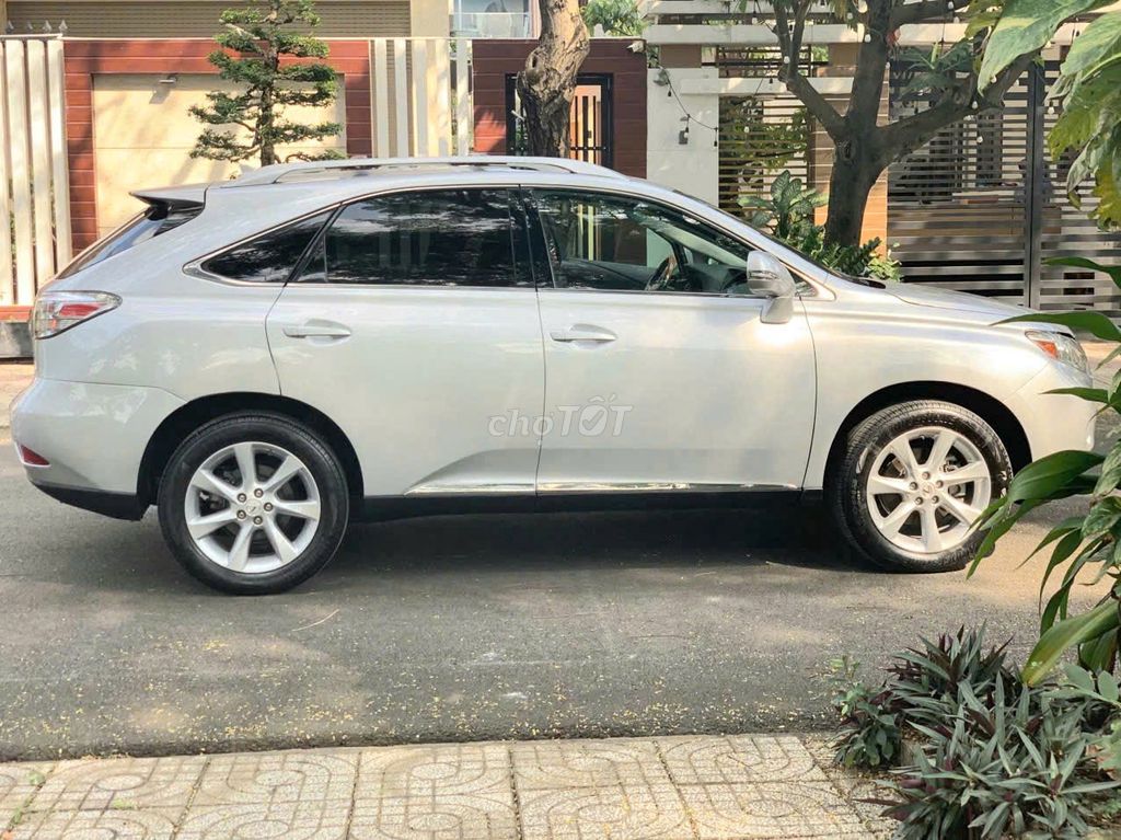 BÁN RX 350 AWD MỘT CHỦ TỪ ĐẦU, MODEL 2010. Mua bán Ô tô tại Quận 7 Tp Hồ Chí Minh được đăng bởi Tuấn  hình 16