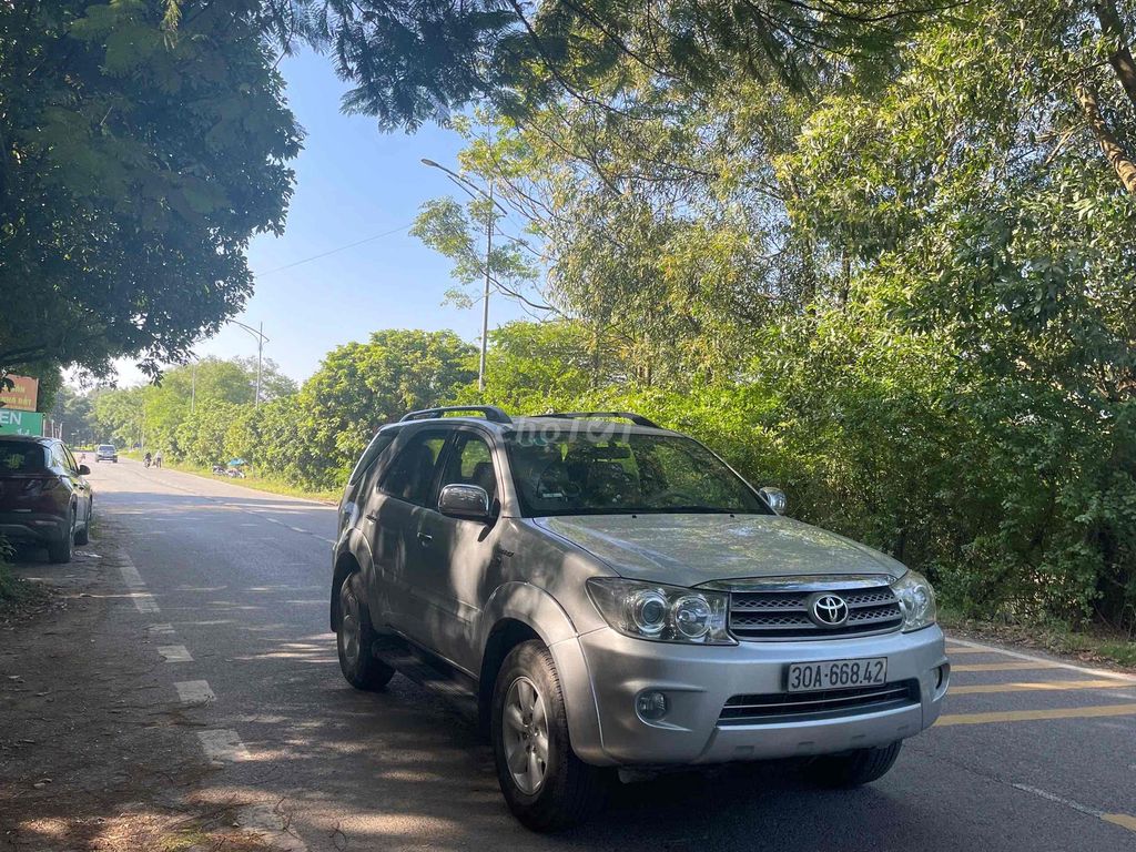 Toyota Fortuner 2010 SR5 2.7 AT - 1200 km. Mua bán Ô tô tại Huyện Đông Anh Hà Nội được đăng bởi nguyễn tiến dũng hình 5