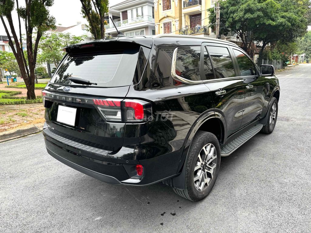 Ford Everest Titanium 4x2 AT 2024 sơn zin 99%. Mua bán Ô tô tại Quận Bình Tân Tp Hồ Chí Minh được đăng bởi A Đại hình 4